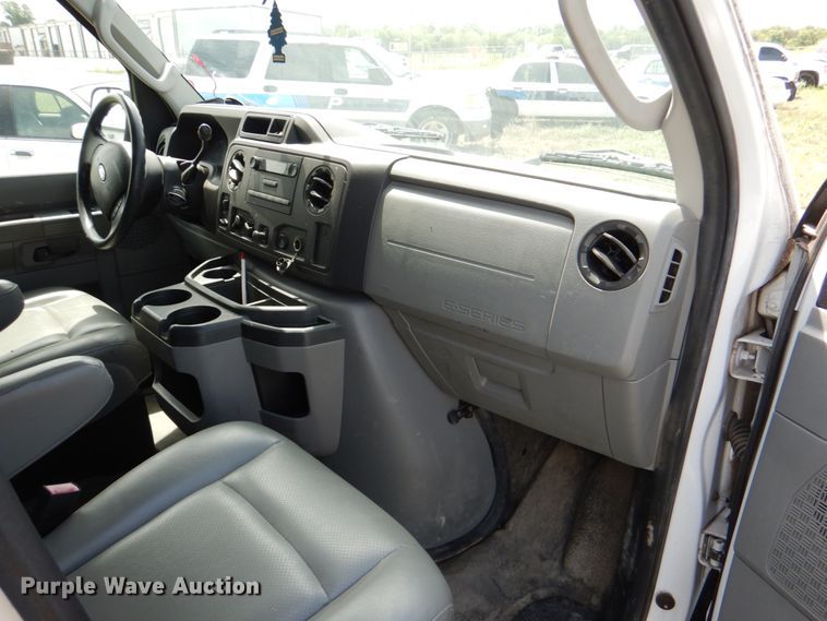 image for item IA9980 2009 Ford E350  van