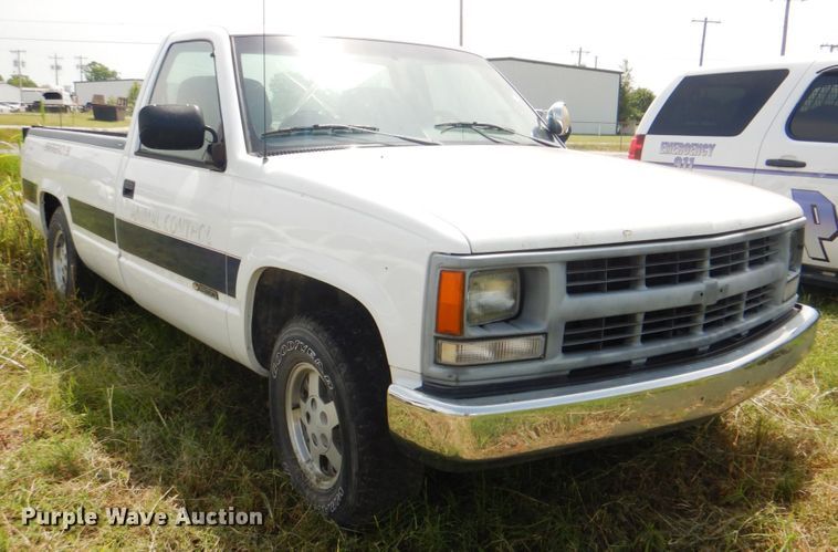 image for item IA9987 1994 Chevrolet C1500  pickup truck
