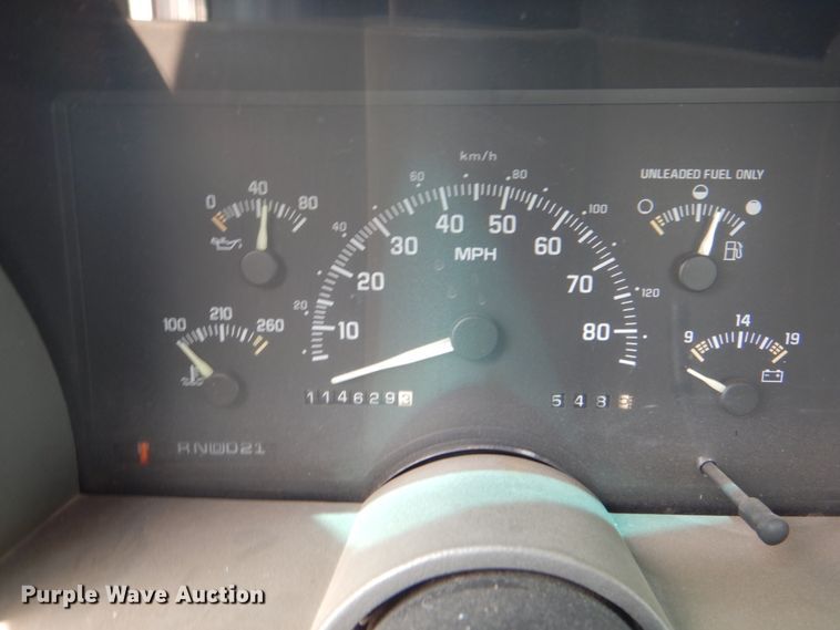 image for item IA9987 1994 Chevrolet C1500  pickup truck