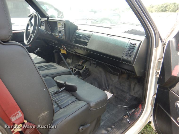 image for item IA9987 1994 Chevrolet C1500  pickup truck
