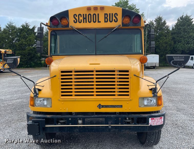 image for item IC9364 1999 International 3800  school bus