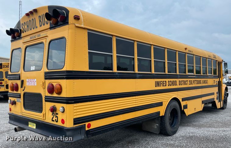 image for item IC9364 1999 International 3800  school bus