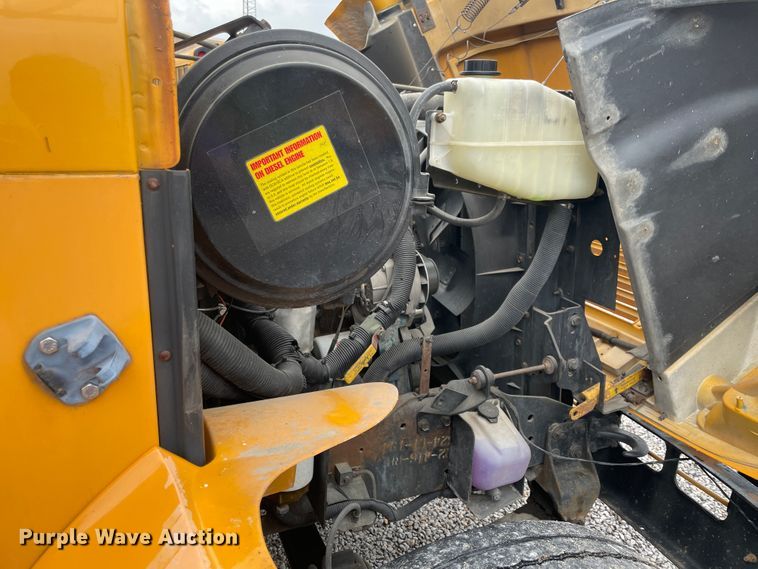 image for item IC9364 1999 International 3800  school bus