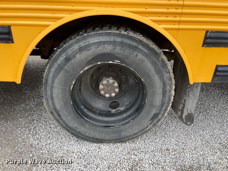 image for item IC9364 1999 International 3800  school bus