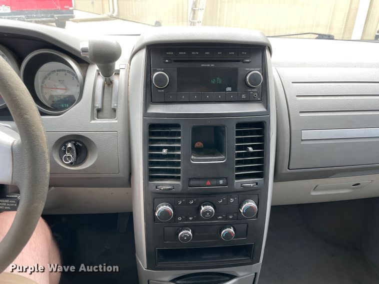 image for item IC9483 2010 Dodge Grand Caravan  van