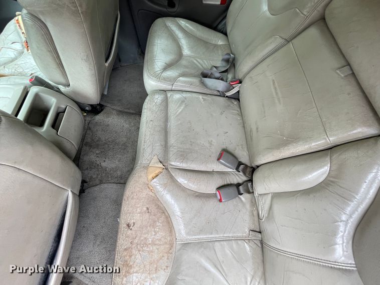 image for item IC9485 2000 GMC Yukon Denali  SUV