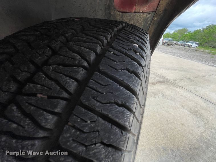 image for item IC9485 2000 GMC Yukon Denali  SUV