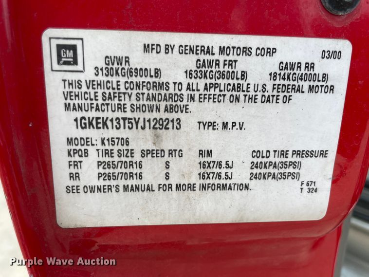 image for item IC9485 2000 GMC Yukon Denali  SUV