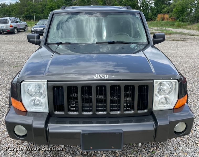 image for item IC9486 2006 Jeep Commander  SUV