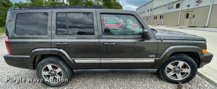 image for item IC9486 2006 Jeep Commander  SUV