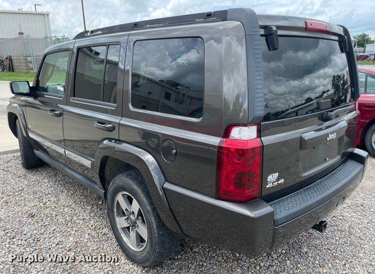 image for item IC9486 2006 Jeep Commander  SUV