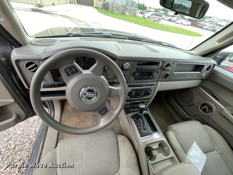 image for item IC9486 2006 Jeep Commander  SUV