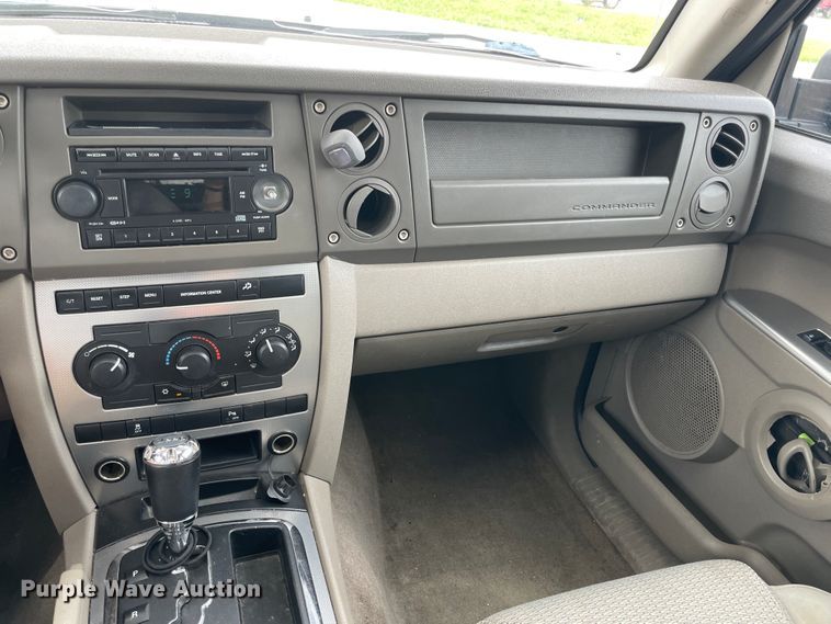 image for item IC9486 2006 Jeep Commander  SUV