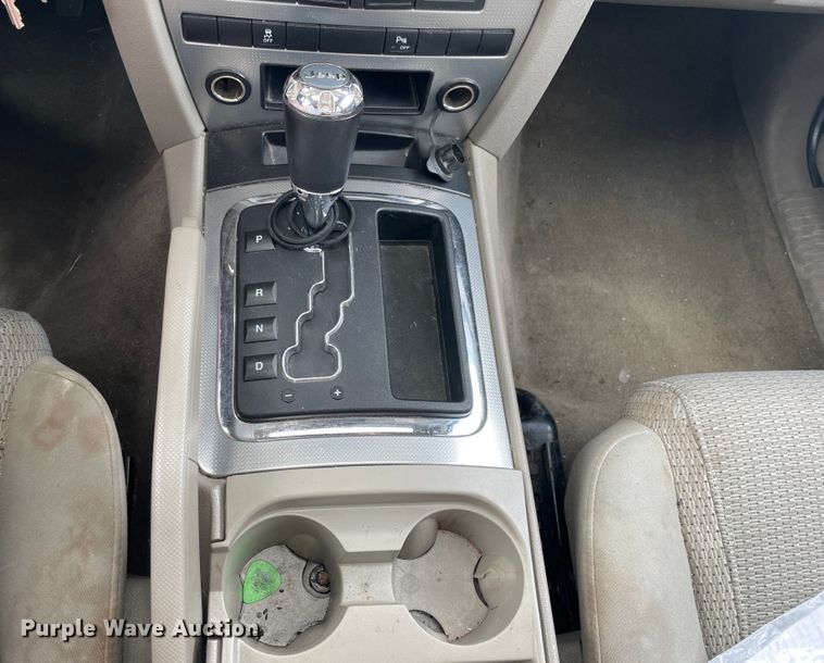 image for item IC9486 2006 Jeep Commander  SUV