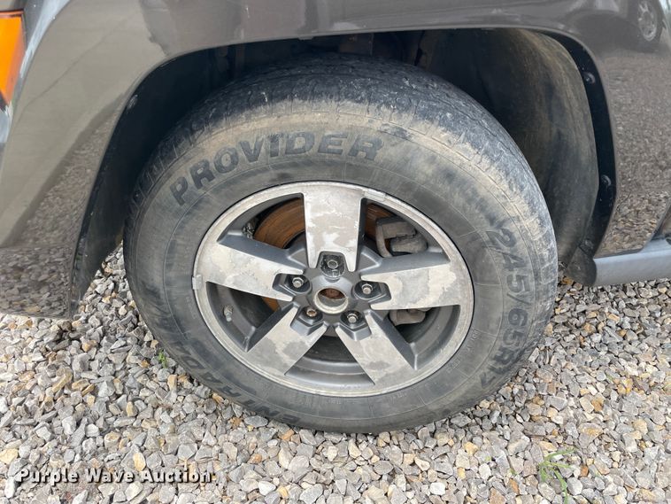 image for item IC9486 2006 Jeep Commander  SUV