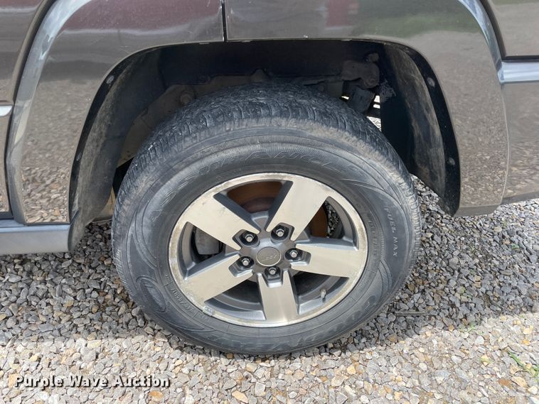 image for item IC9486 2006 Jeep Commander  SUV