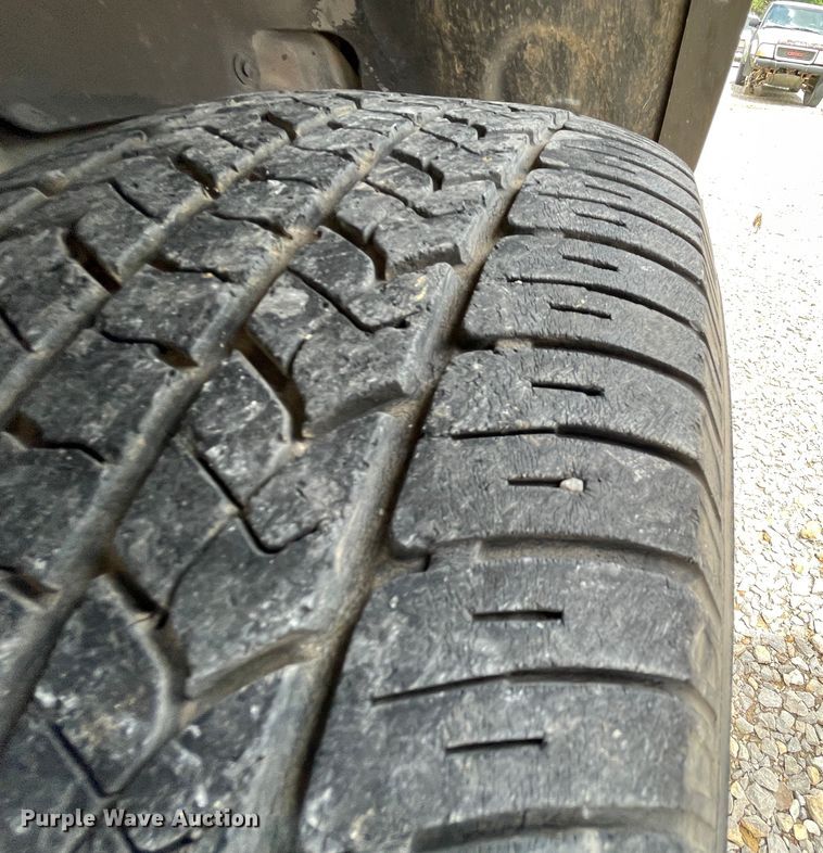 image for item IC9486 2006 Jeep Commander  SUV