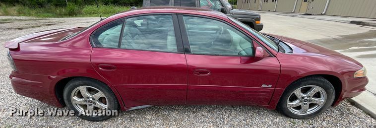 image for item IC9487 2003 Pontiac Bonneville