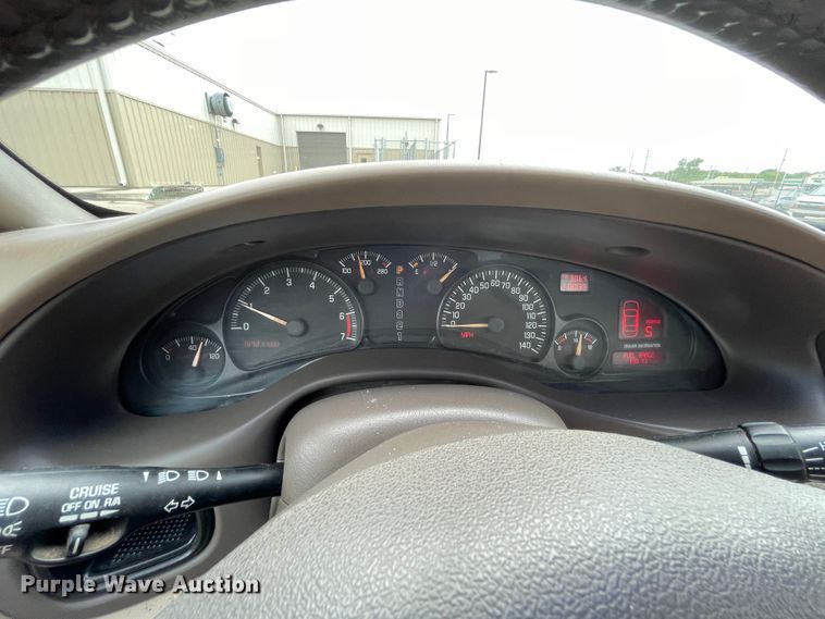 image for item IC9487 2003 Pontiac Bonneville