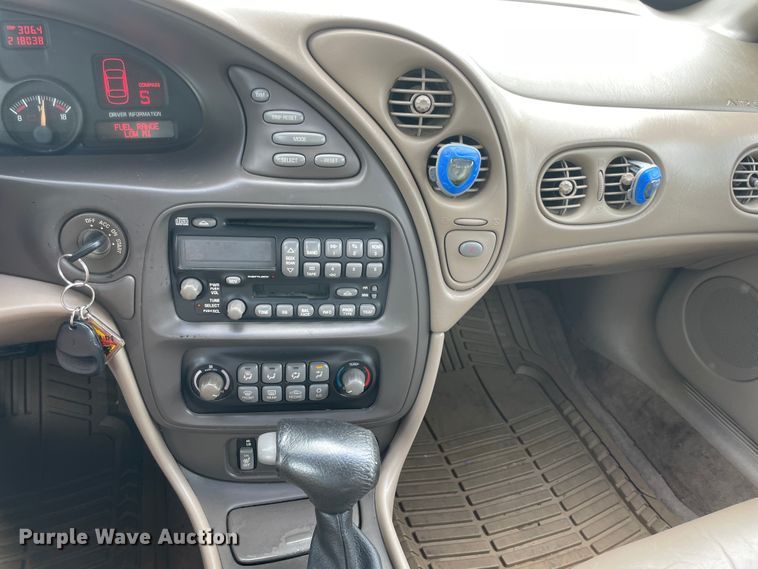 image for item IC9487 2003 Pontiac Bonneville