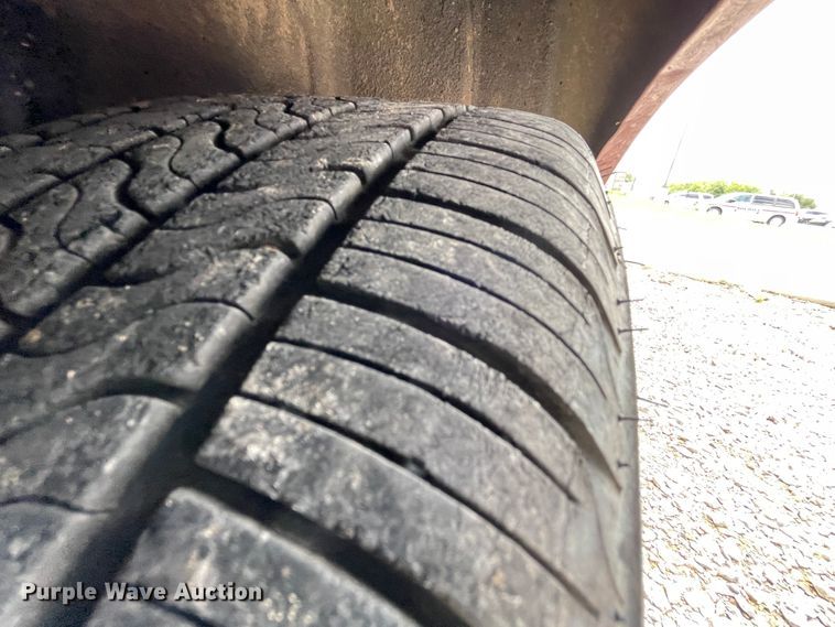 image for item IC9487 2003 Pontiac Bonneville