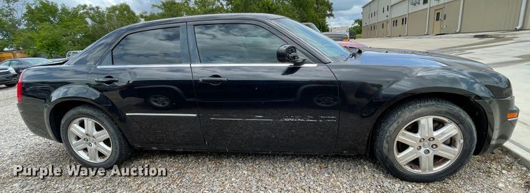 image for item IC9488 2006 Chrysler 300