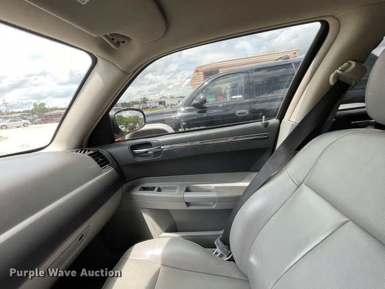 image for item IC9488 2006 Chrysler 300