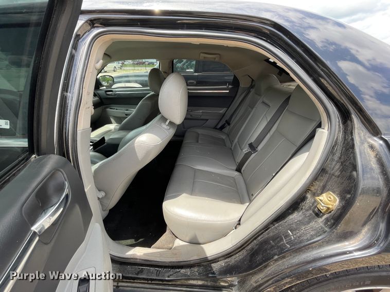 image for item IC9488 2006 Chrysler 300