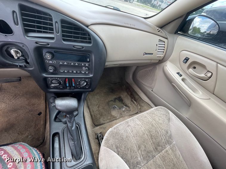 image for item IC9490 2004 Chevrolet Monte Carlo