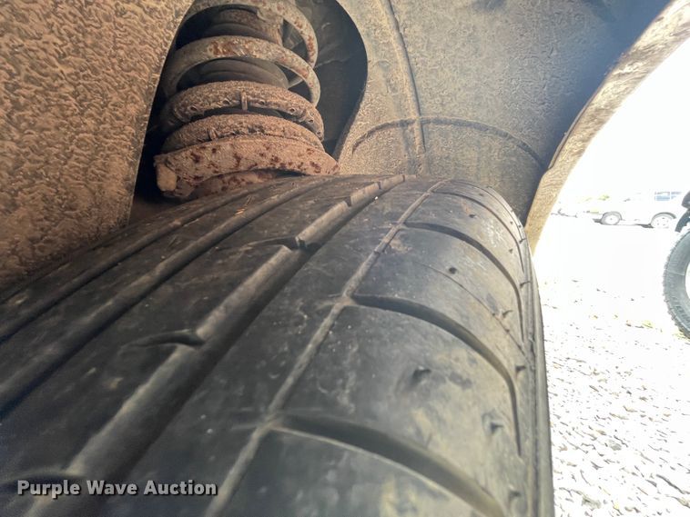 image for item IC9490 2004 Chevrolet Monte Carlo