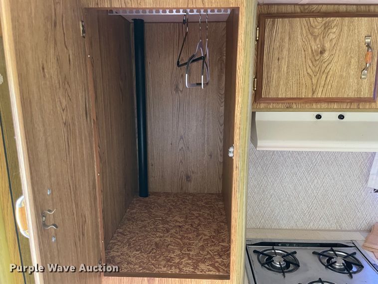 image for item IC9491 1998 Ford F150  pickup truck