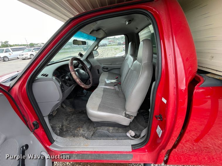 image for item IC9491 1998 Ford F150  pickup truck