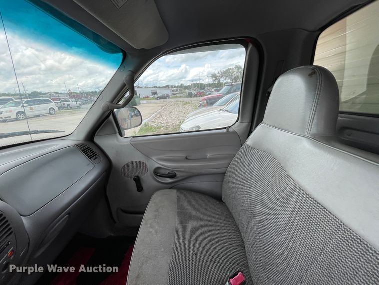 image for item IC9491 1998 Ford F150  pickup truck