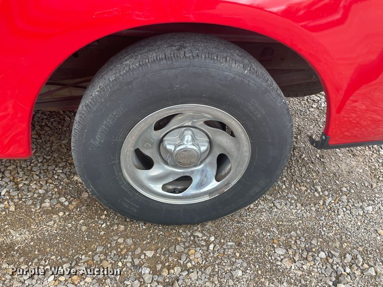 image for item IC9491 1998 Ford F150  pickup truck