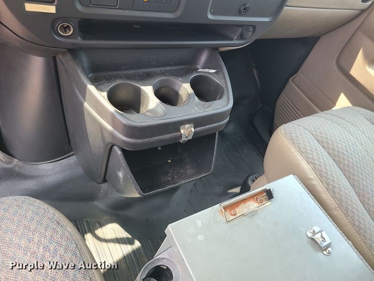 image for item IC9844 2006 Chevrolet Express 1500  van