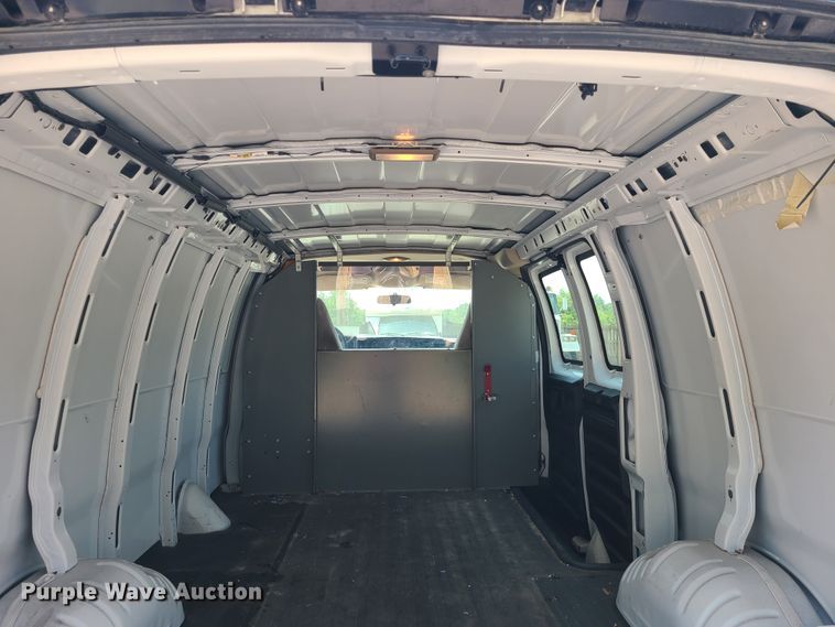 image for item IC9844 2006 Chevrolet Express 1500  van