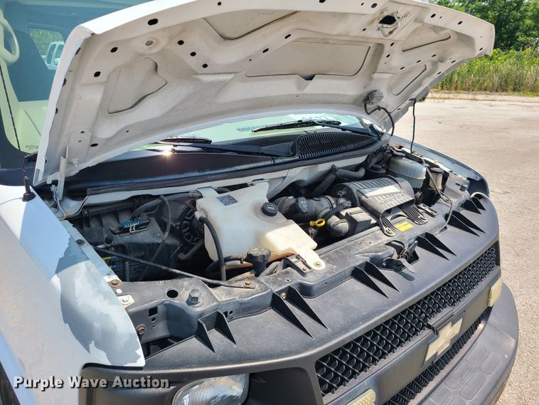 image for item IC9844 2006 Chevrolet Express 1500  van