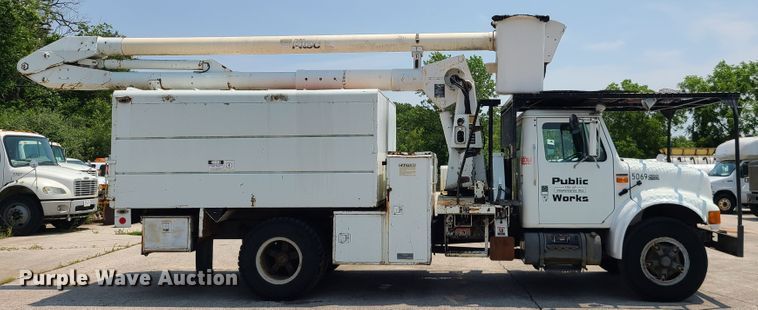 image for item IC9848 1990 International 4700  bucket truck