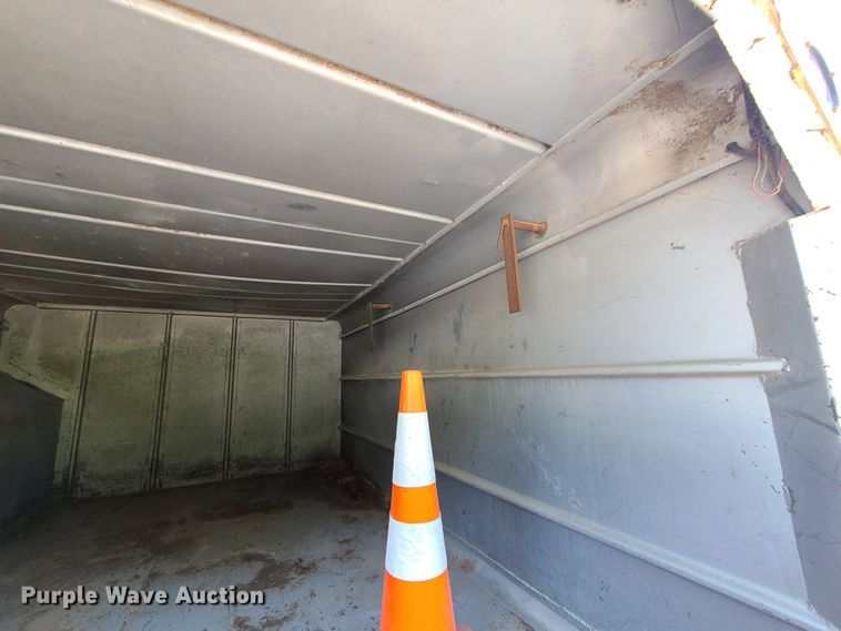 image for item IC9848 1990 International 4700  bucket truck