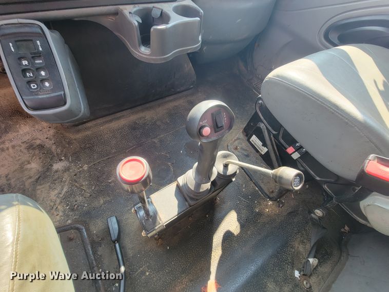 image for item IF9952 2007 International 7400  dump truck