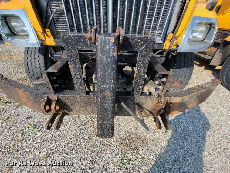 image for item IF9952 2007 International 7400  dump truck