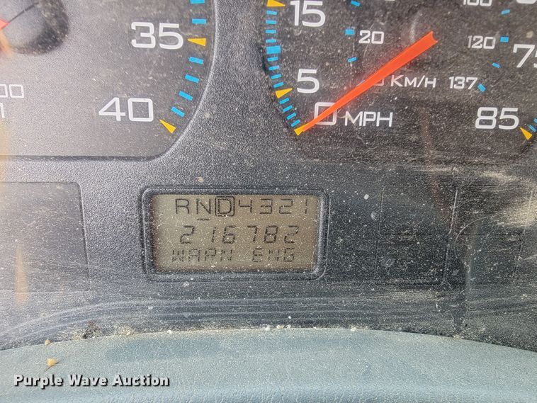 image for item IF9953 2006 International 7400  dump truck