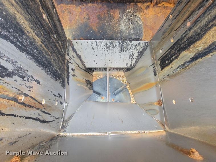 image for item IF9953 2006 International 7400  dump truck