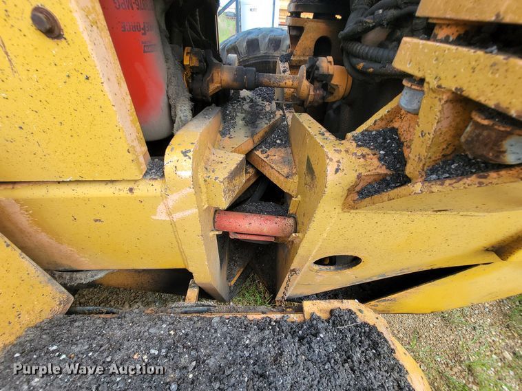 image for item IF9954 1993 Champion 720A  motor grader