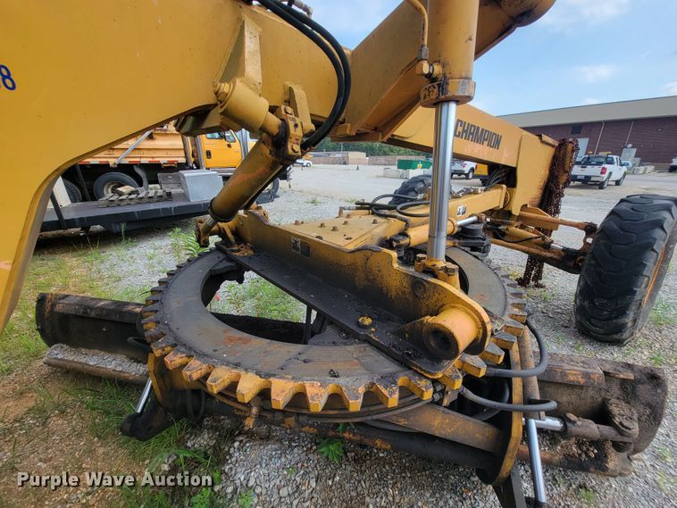 image for item IF9954 1993 Champion 720A  motor grader