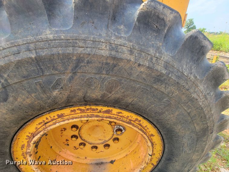 image for item IF9954 1993 Champion 720A  motor grader