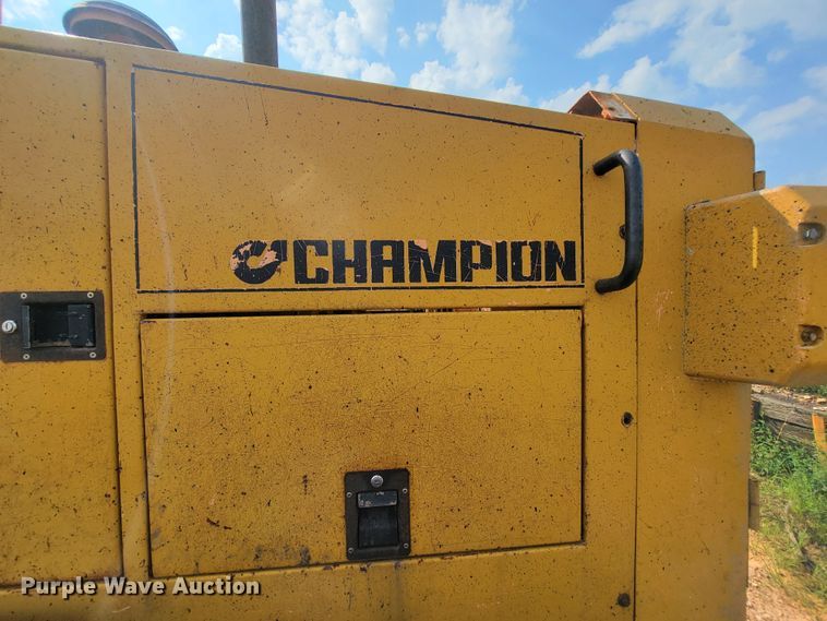 image for item IF9954 1993 Champion 720A  motor grader