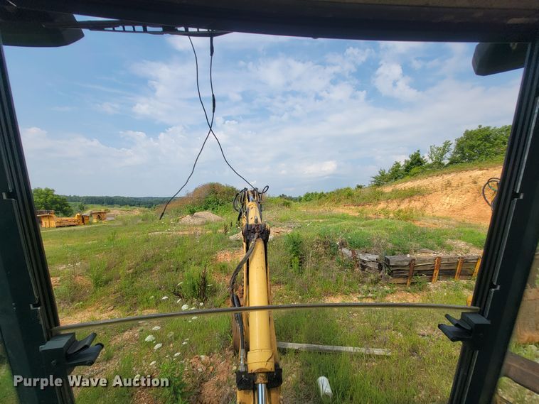 image for item IF9955 2002 John Deere 310SG  backhoe