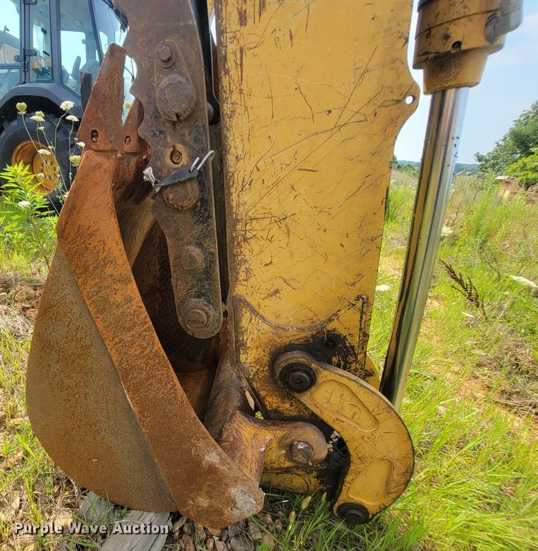 image for item IF9955 2002 John Deere 310SG  backhoe