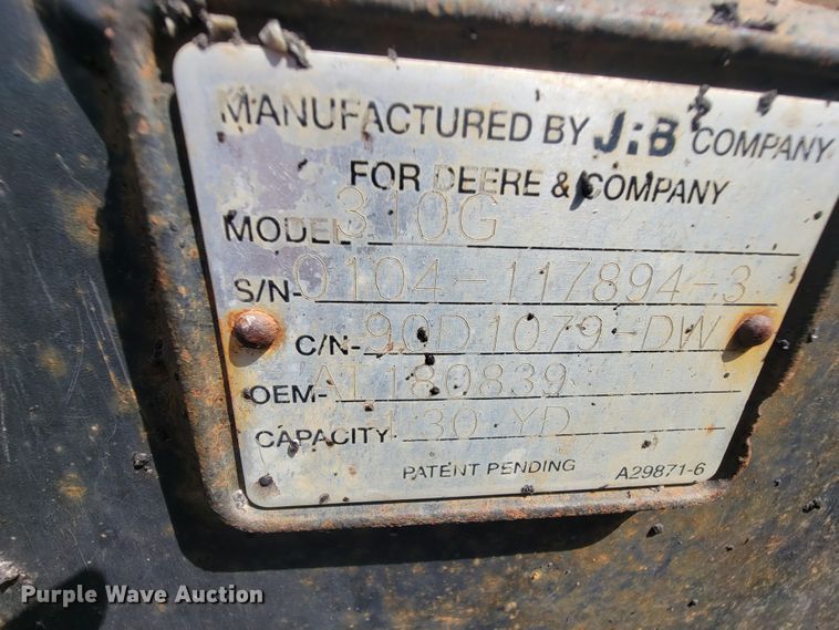 image for item IF9956 2004 John Deere 310SG  backhoe